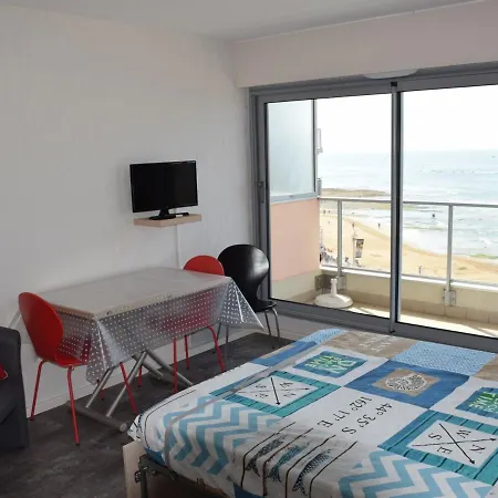 아파트 Appartement Les Sables-D'Olonne, 1 Piece, 2 Personnes - Fr-1-331-201 *